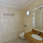 Szálloda Tropicana