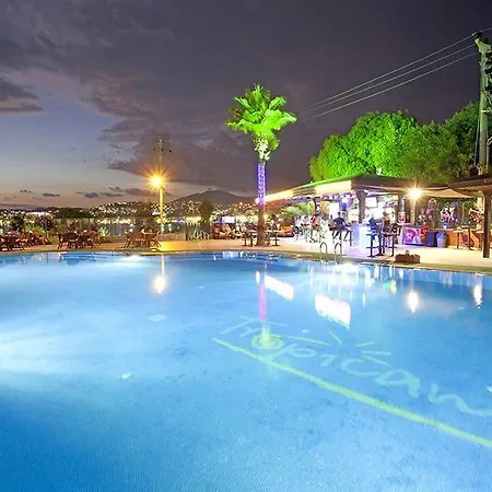 Отель Tropicana