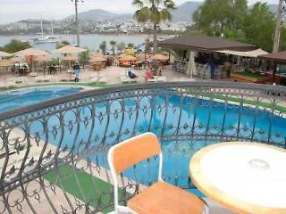 Tropicana Отель