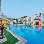 Tropicana Hotel Gümbet