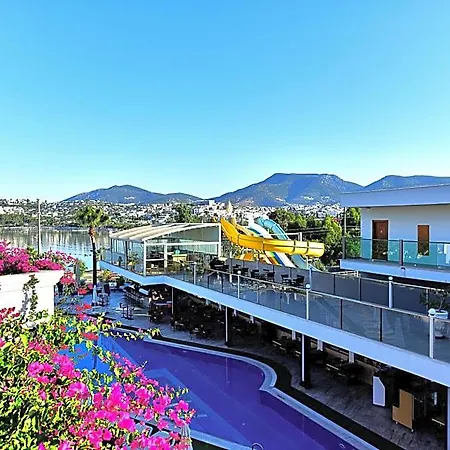 Tropicana Ξενοδοχείο